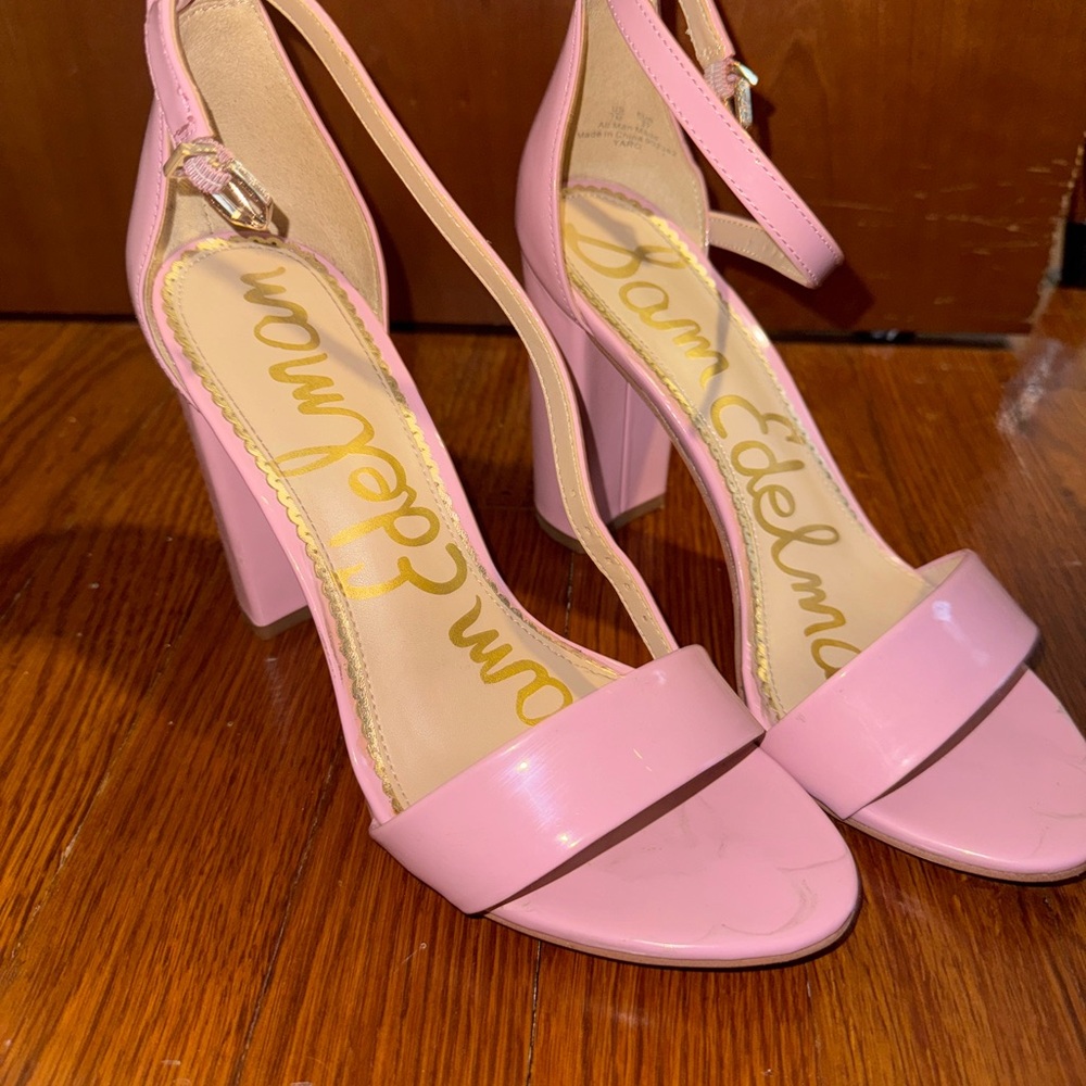 Sam Edelman, Patent pink heels